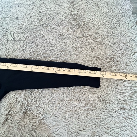 Banana Republic Classic Fit V-Neck Navy Blue Women’s Blouse Size SP - Picture 10 of 13